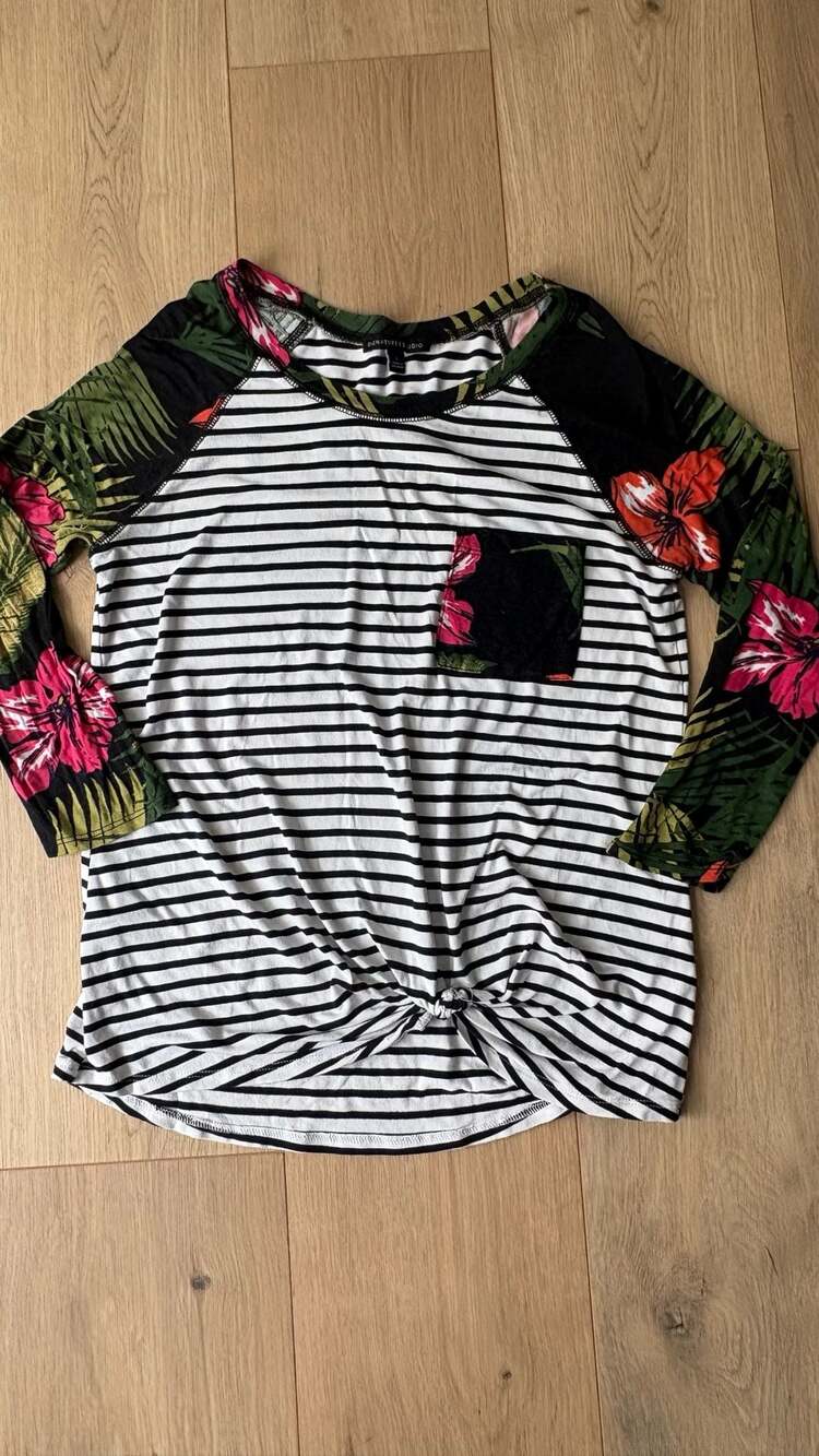 Signature Studio Floral Striped Top Size L